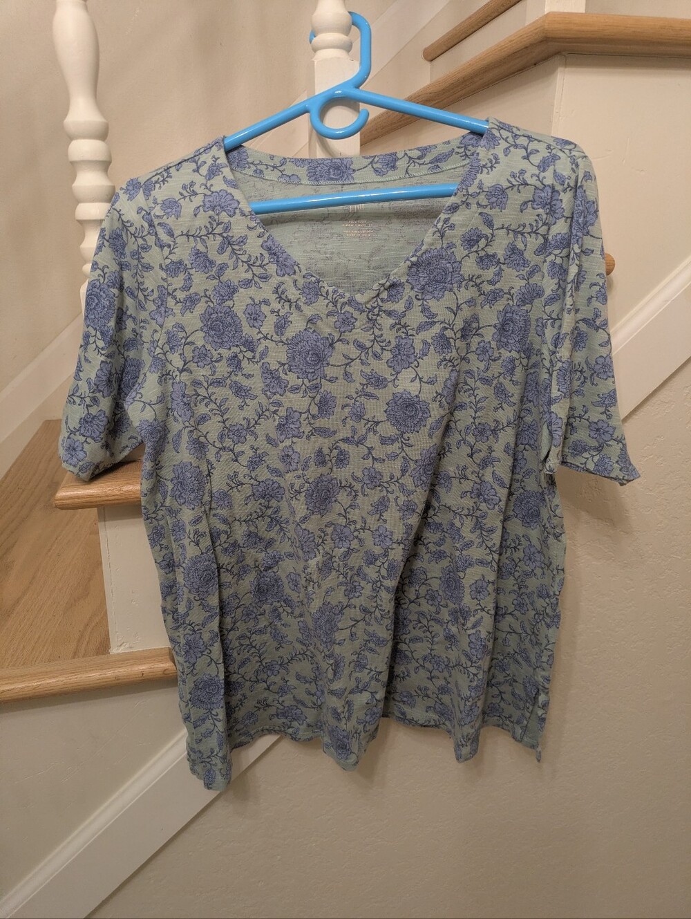 J.Jill Women's  - 100% Pima Cotton Floral V-Neck 3/4 Sleeve Knit Top - Size L